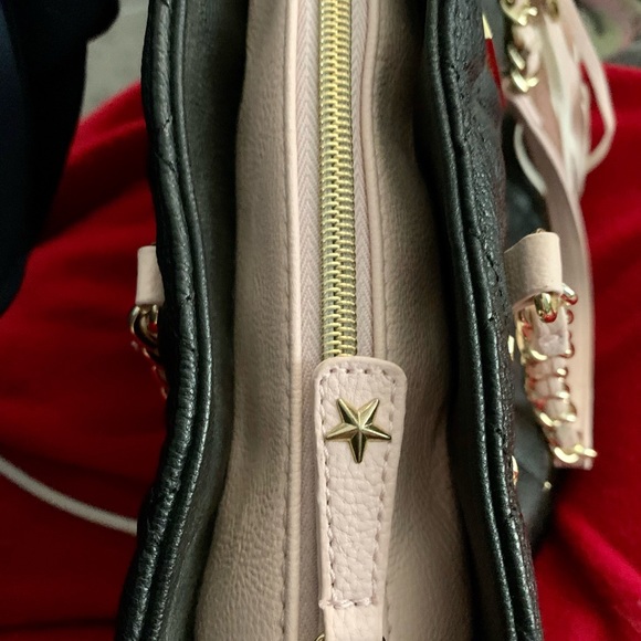 **HOLD/SOLD**Betsey Johnson medium handbag/purse - Picture 3 of 16